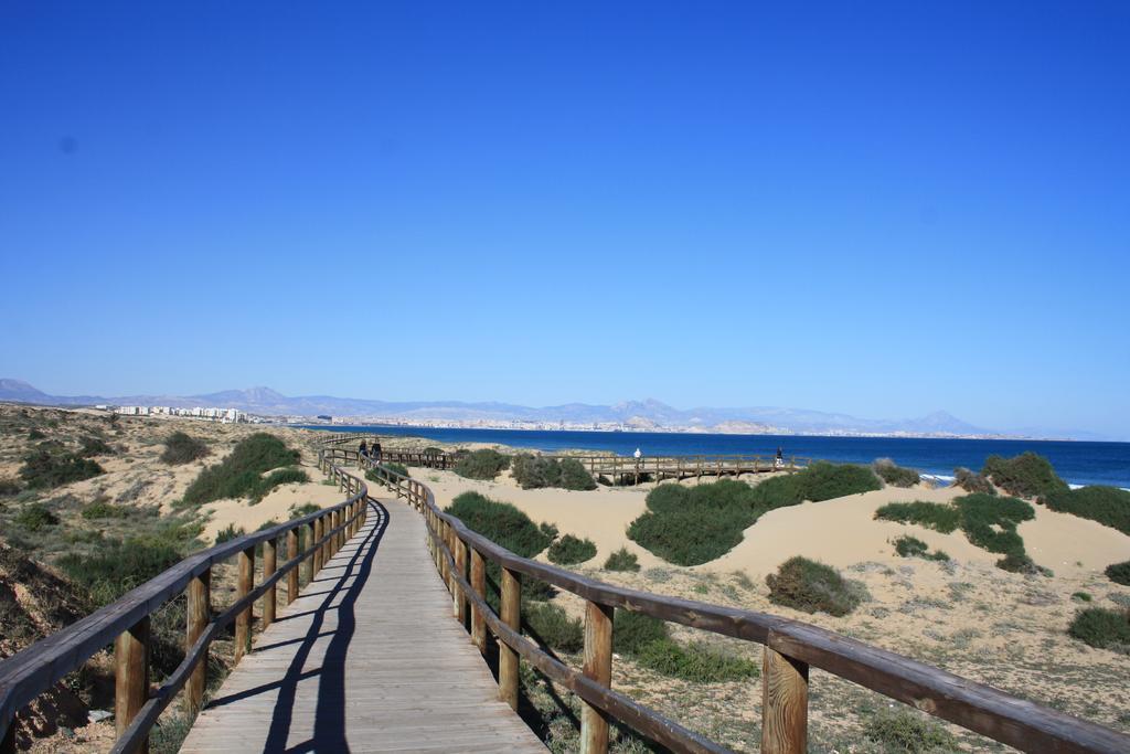דירות ארנאלס דל סול Apartament Playa Arenales חדר תמונה