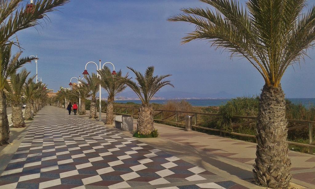 דירות ארנאלס דל סול Apartament Playa Arenales מראה חיצוני תמונה